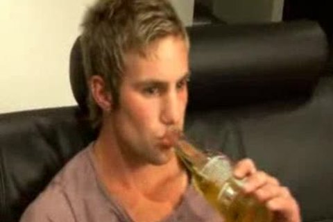 english str8 boy get a oral sex-service