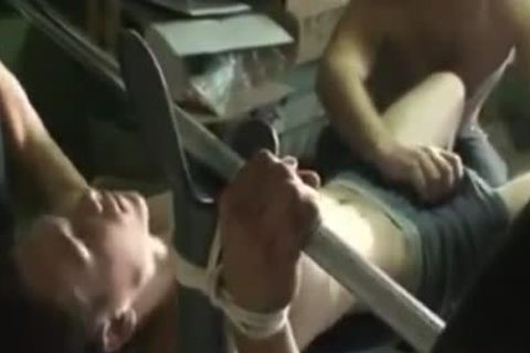 bound Tw-nk