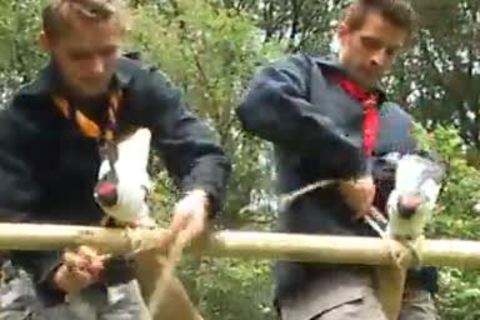 teen Scouts hammer Outdoor