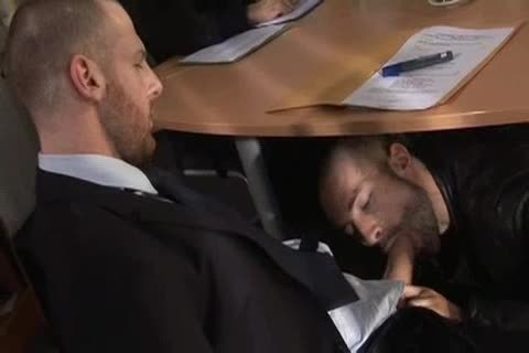 Suit With A monstrous 10-Pounder