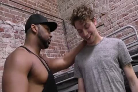 big black chap pounding A Whiteboi In The Prison