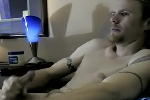 Bi chick Hollywood Squirts A biggest Load