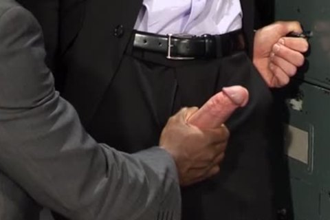 Dr Stevens Examines Maxwell