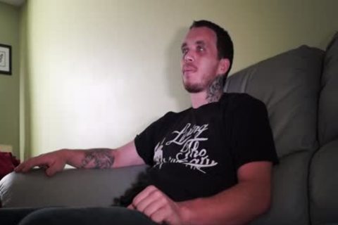 No Complains oral stimulation For kinky Blue Eyed Salesman