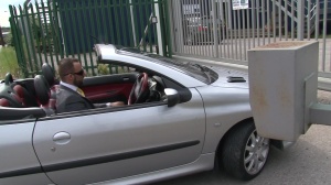 MenOfUK.com: Hunk Bruno Knight enjoys greatly swallow