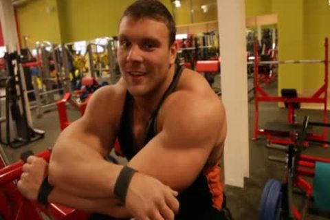 Ruso big (Russia Muscle)