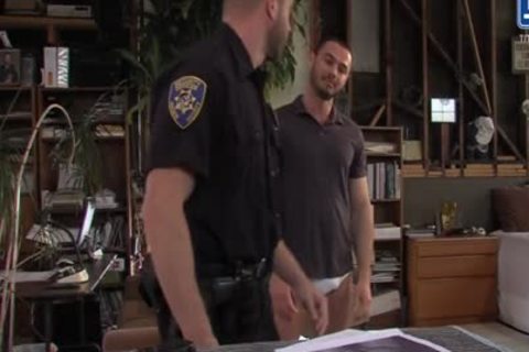 Photographer Tricks Client