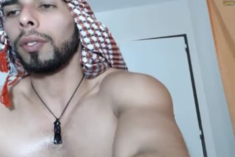 Arab With enormous weenie Solo
