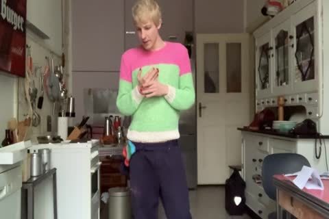 teen IS ALWAYS HUNGRY FOR raw dick