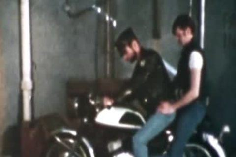 Show Hards (1977)
