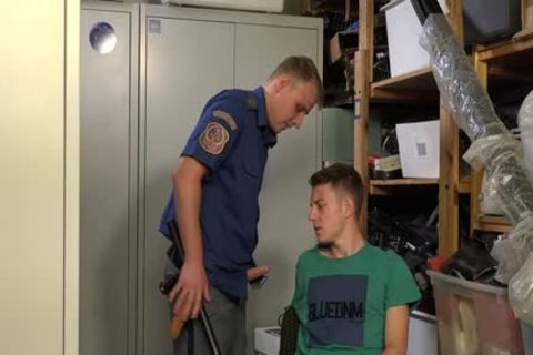 Robin & Radek - Airpor Security