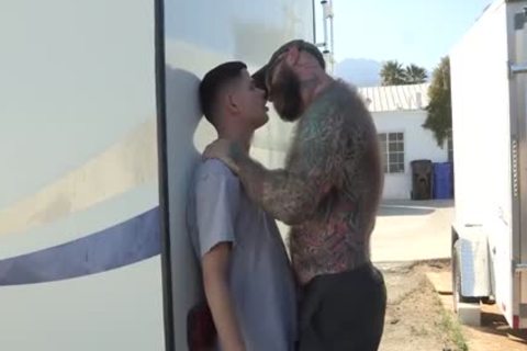 Papi Y Su Cachorro outside two