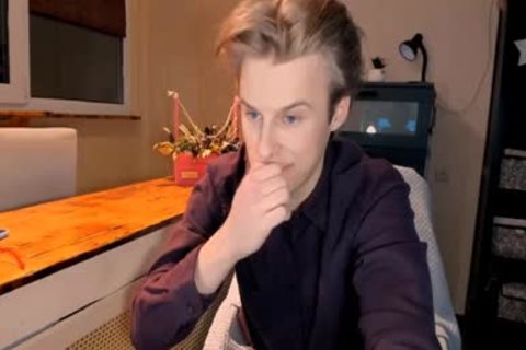 gay Office Worker Stroking His 10-Pounder And Showing His wazoo On webcam