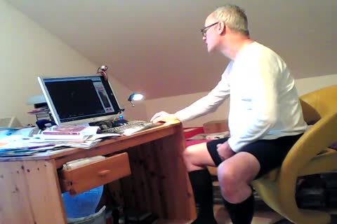 Berndis Jerking For web camera In Front Of Looking Himself On PC