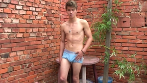 EastBoys.com: Slim Luis & Andre cumshot