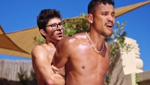 That pleasant raw Bottom Sure Knows How To Satisfy A humongous rod