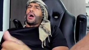 Arab Hunk Shakir Solo web camera