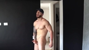 fashionable Lad Dancing & Jerking On The bed [ONLYFANS]