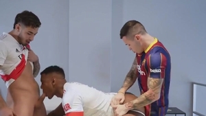 Agusch cutie Gomez massive Roger - Soccer Partner