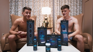 Men: Joey's Mouth Takes Jake's Glory Hole Stroker Test Ride