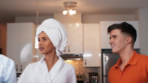 Men: Daddy Cakes Arrives for Twink Ass