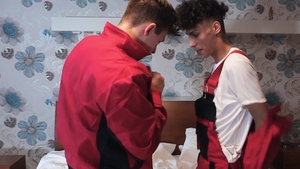 Czech Hunter: Building a Threesome