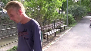 Czech Hunter: Priceless Blow-Job Offer and Hotel Escapade