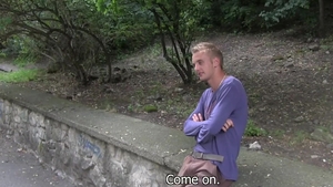 Czech Hunter: Priceless Blow-Job Offer and Hotel Escapade