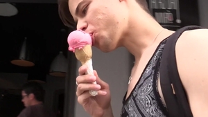 Czech Hunter: Bribing My Way into His Heart (and Shorts)